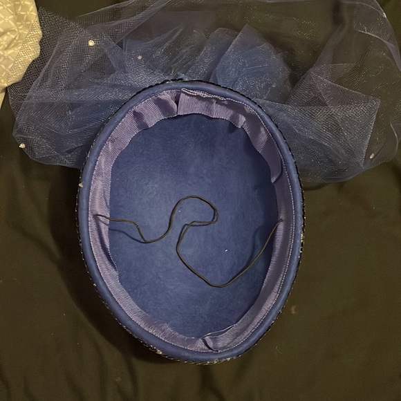 Hat - Picture 2 of 3